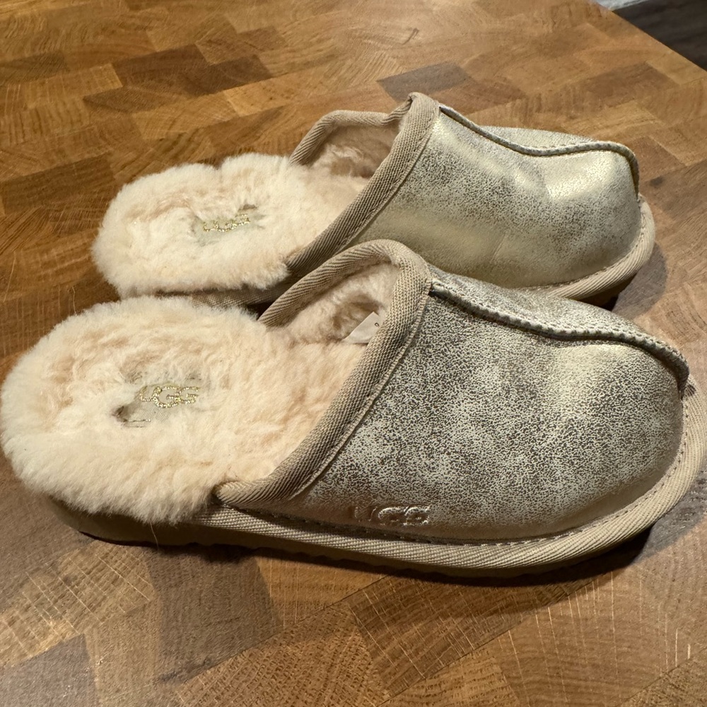 UGG Slippers - Toddler Girl